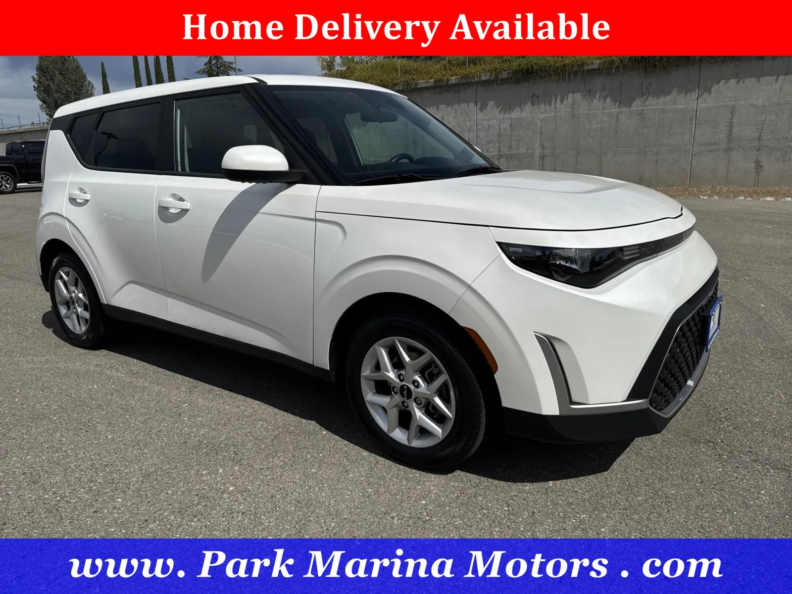 White 2023 Kia Soul LX for sale in Redding, CA