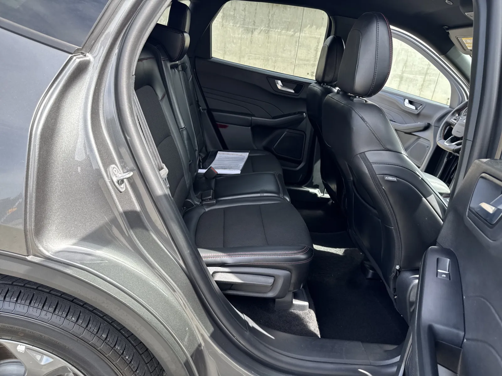 Ford Escape photo 13