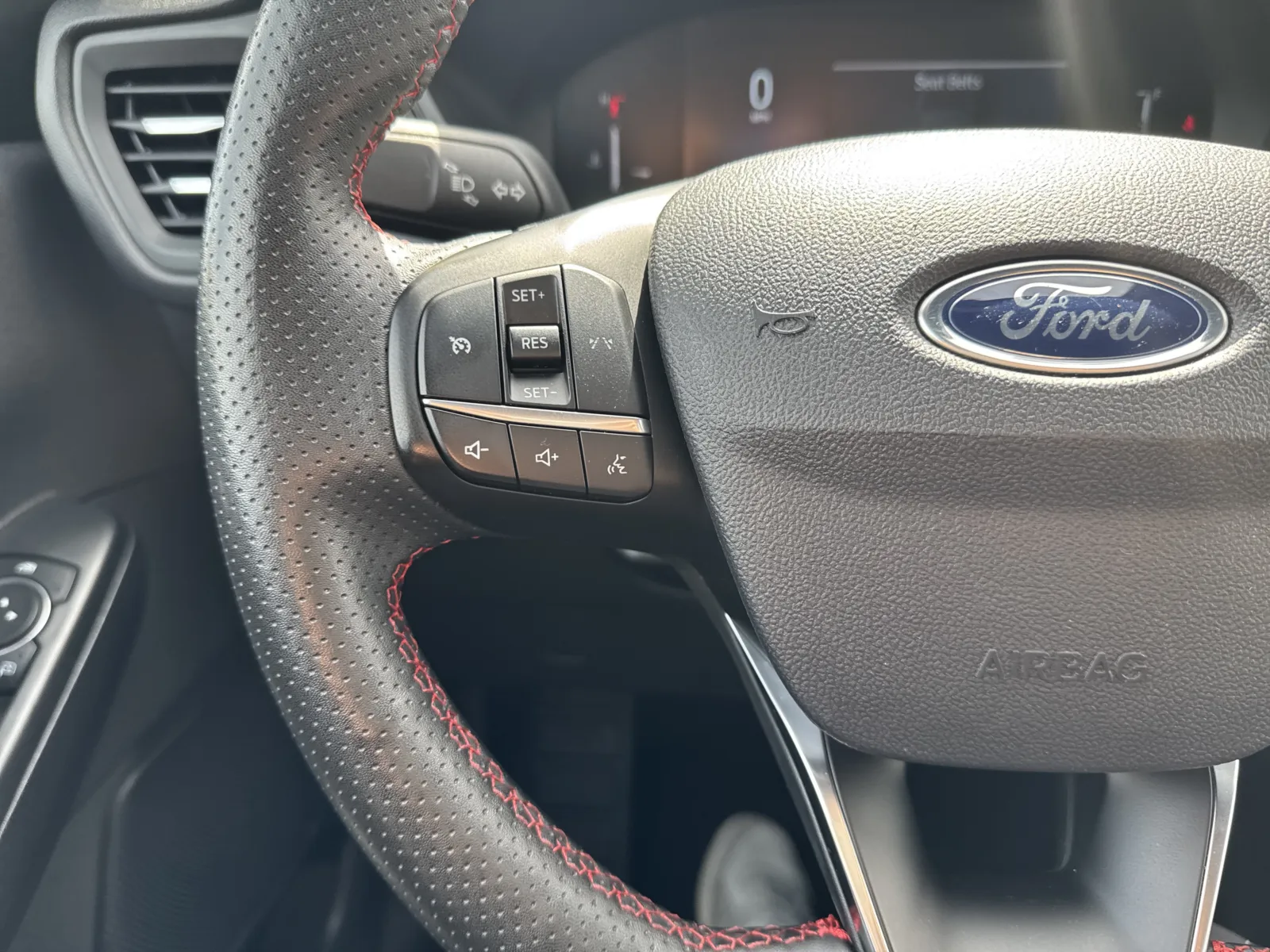 Ford Escape photo 18
