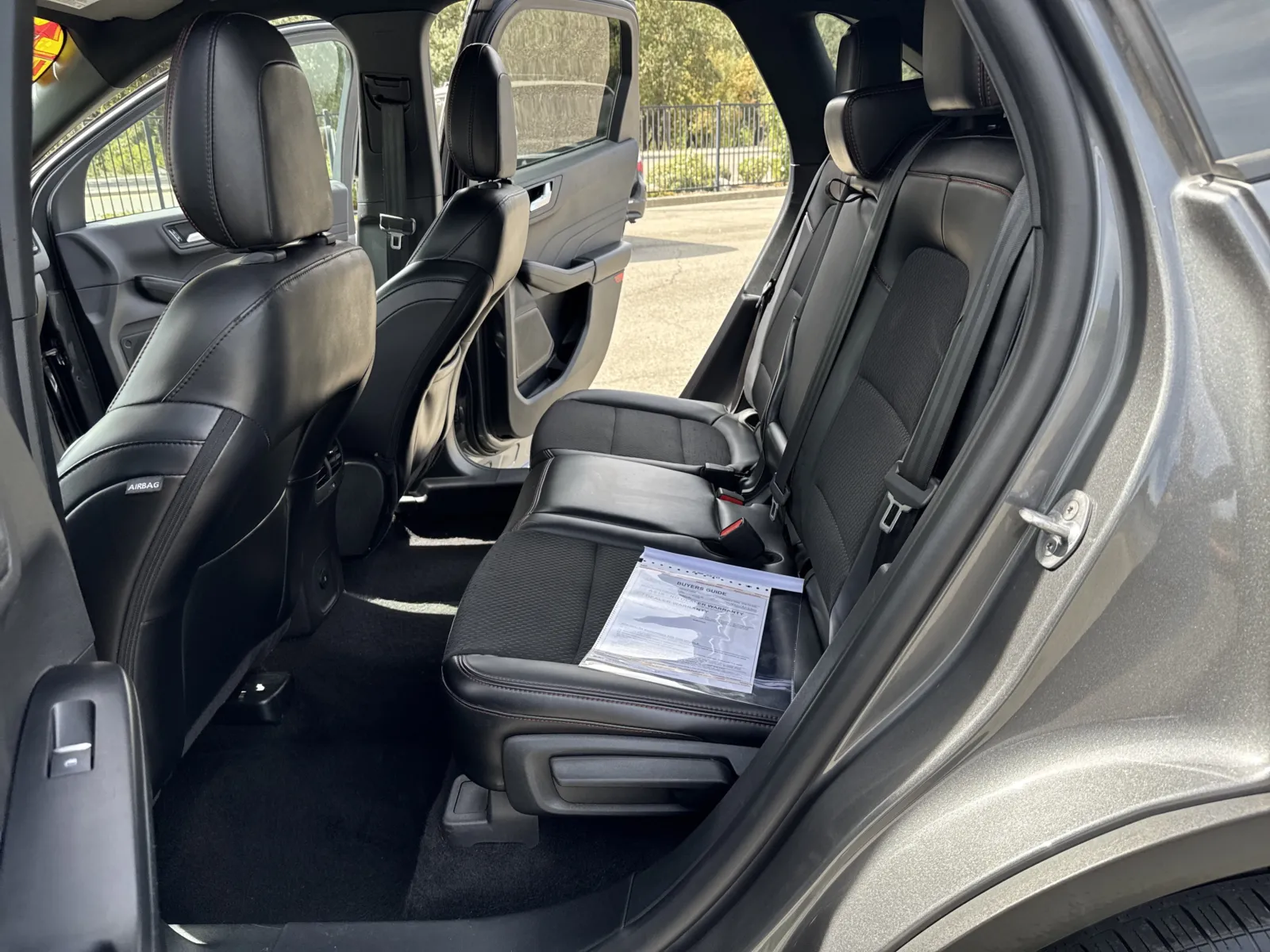 Ford Escape photo 11