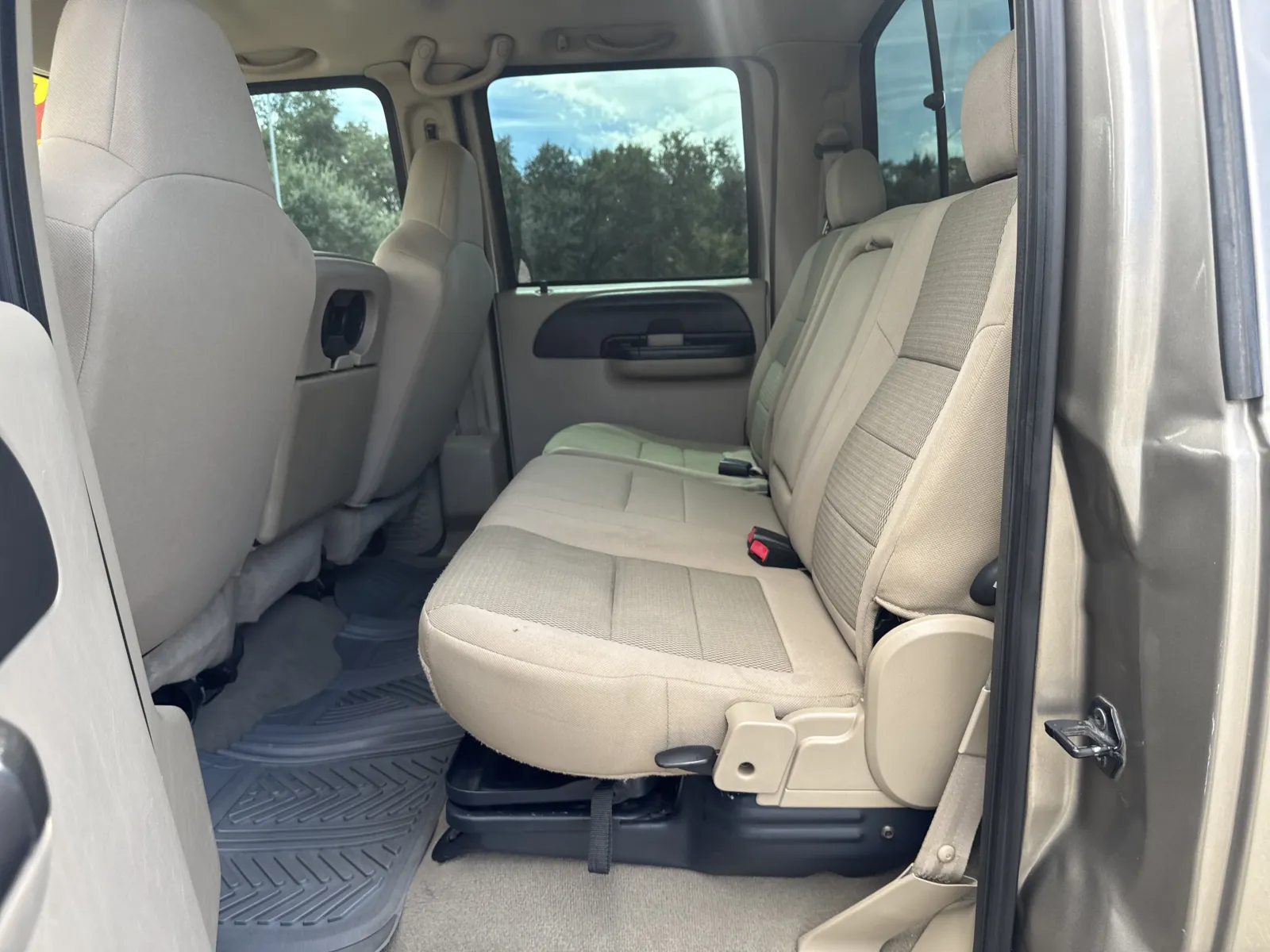 Ford F-250 photo 11