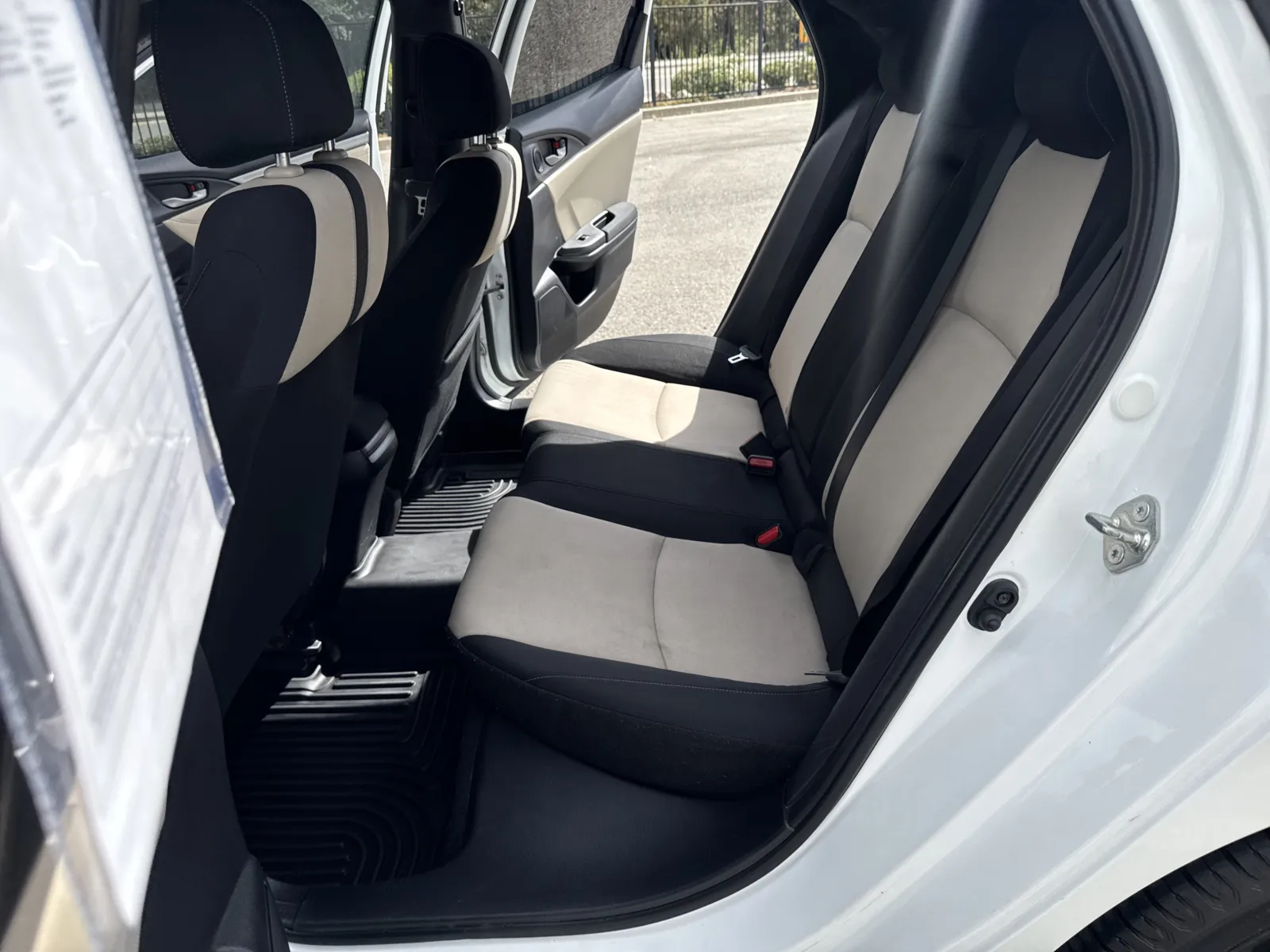 Honda Civic photo 11