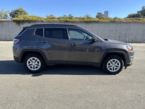 More photos of 2019 Jeep Compass Sport at Park Marina Motors, CA