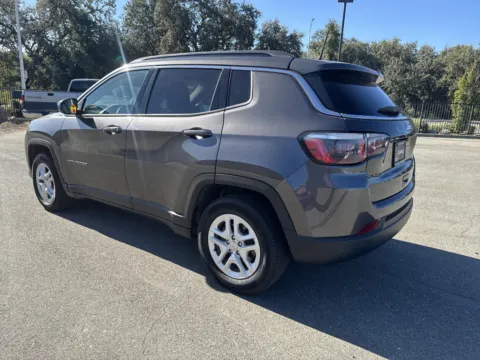 More photos of 2019 Jeep Compass Sport at Park Marina Motors, CA