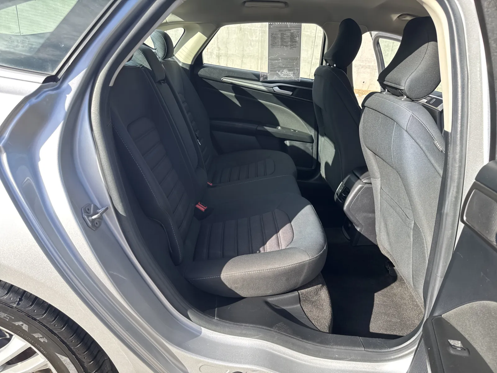 Ford Fusion photo 13