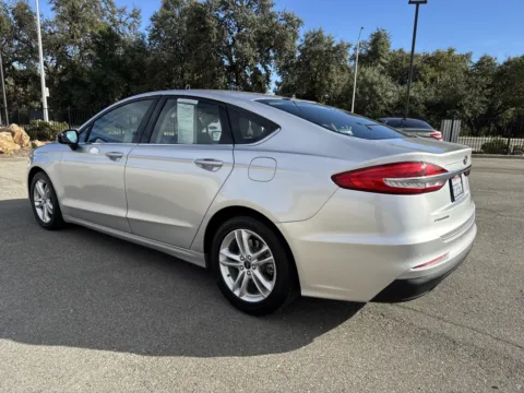 More photos of 2018 Ford Fusion SE at Park Marina Motors, CA