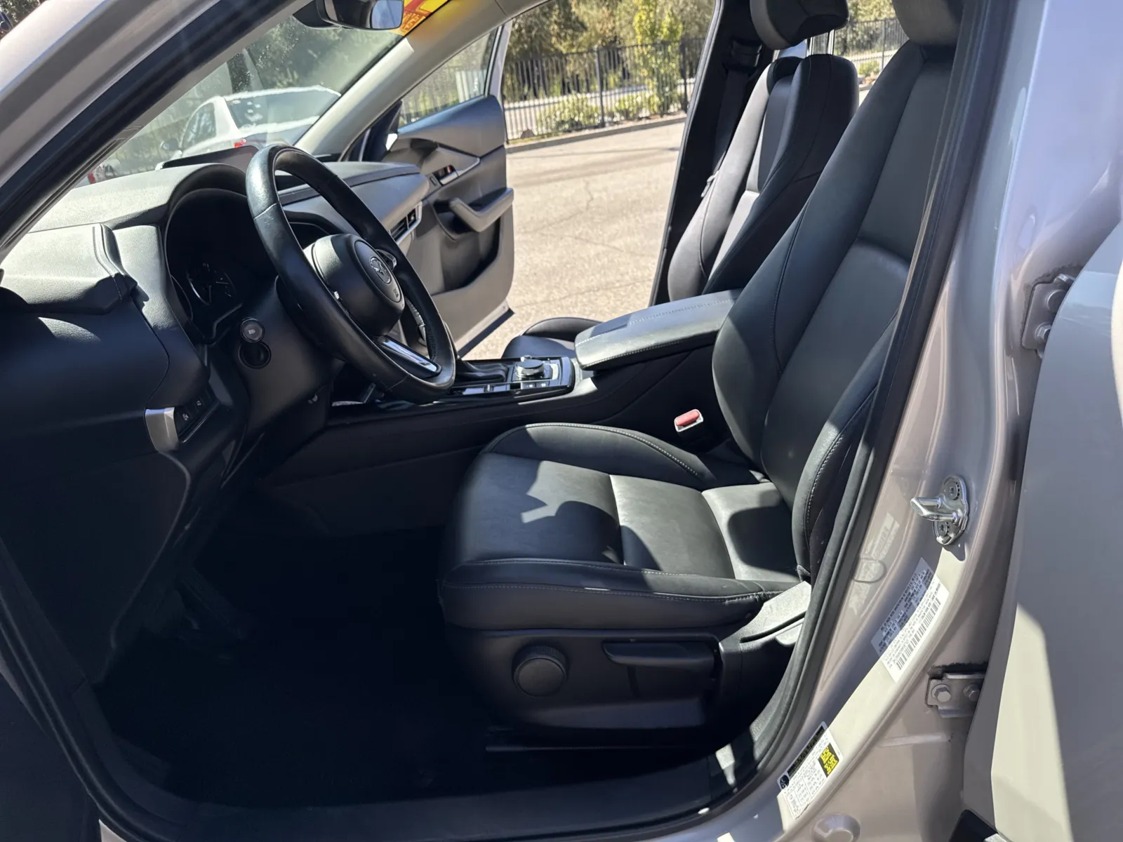 Mazda CX-30 photo 10