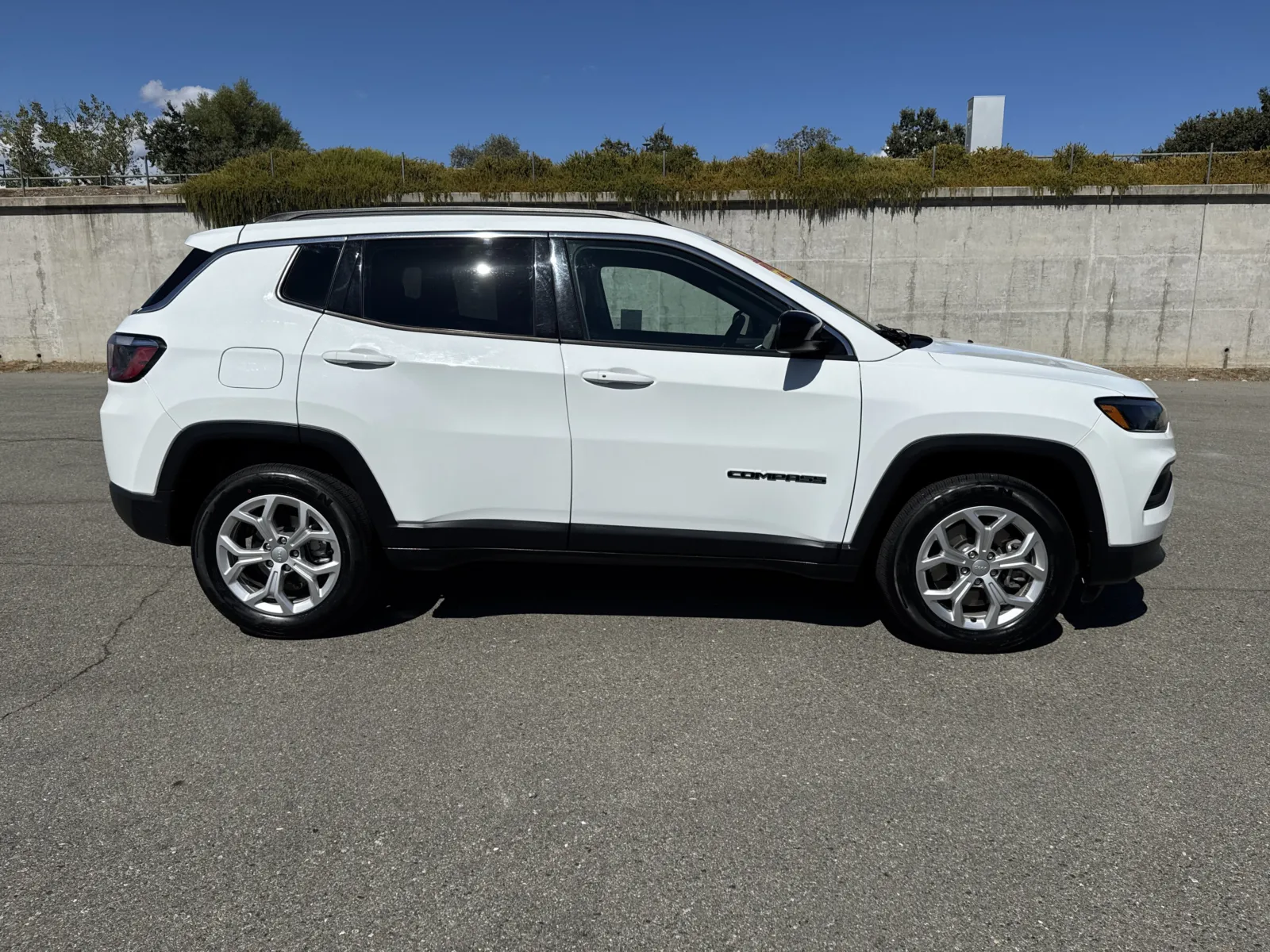 Jeep Compass photo 8