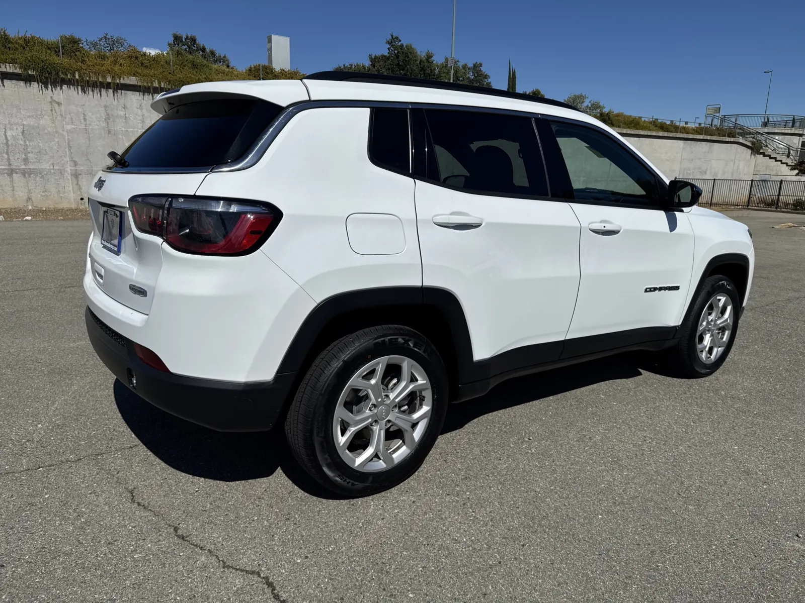 Jeep Compass photo 7