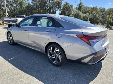 More photos of 2025 Hyundai Elantra Limited at Park Marina Motors, CA