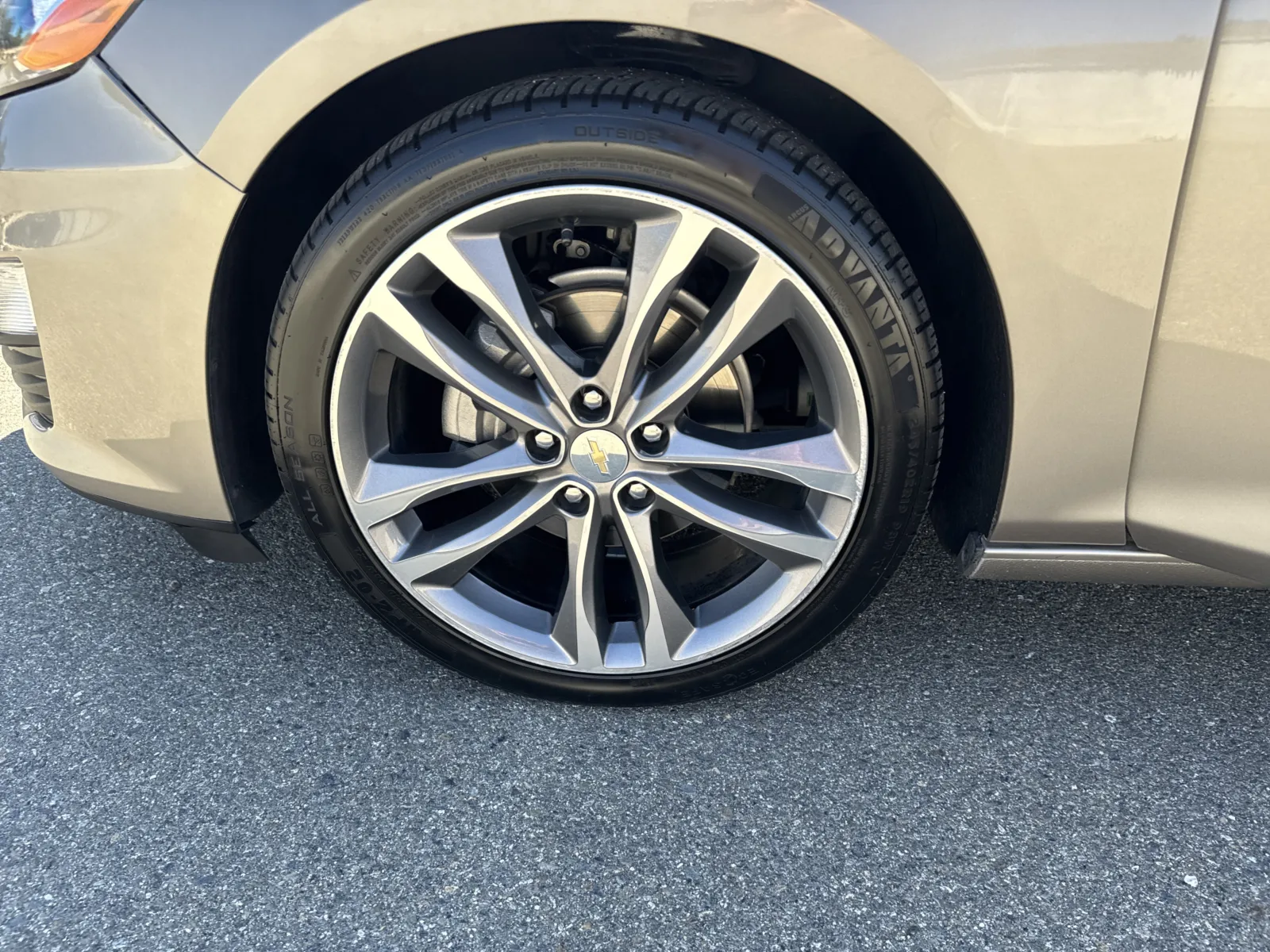 Chevrolet Malibu photo 24