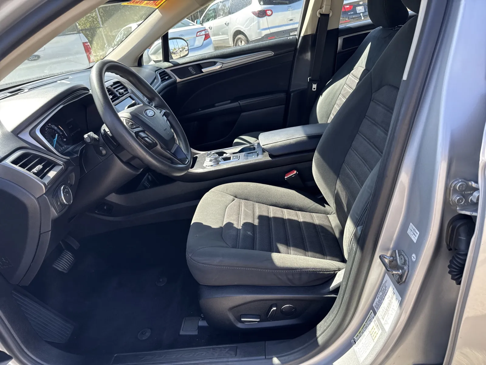 Ford Fusion photo 10