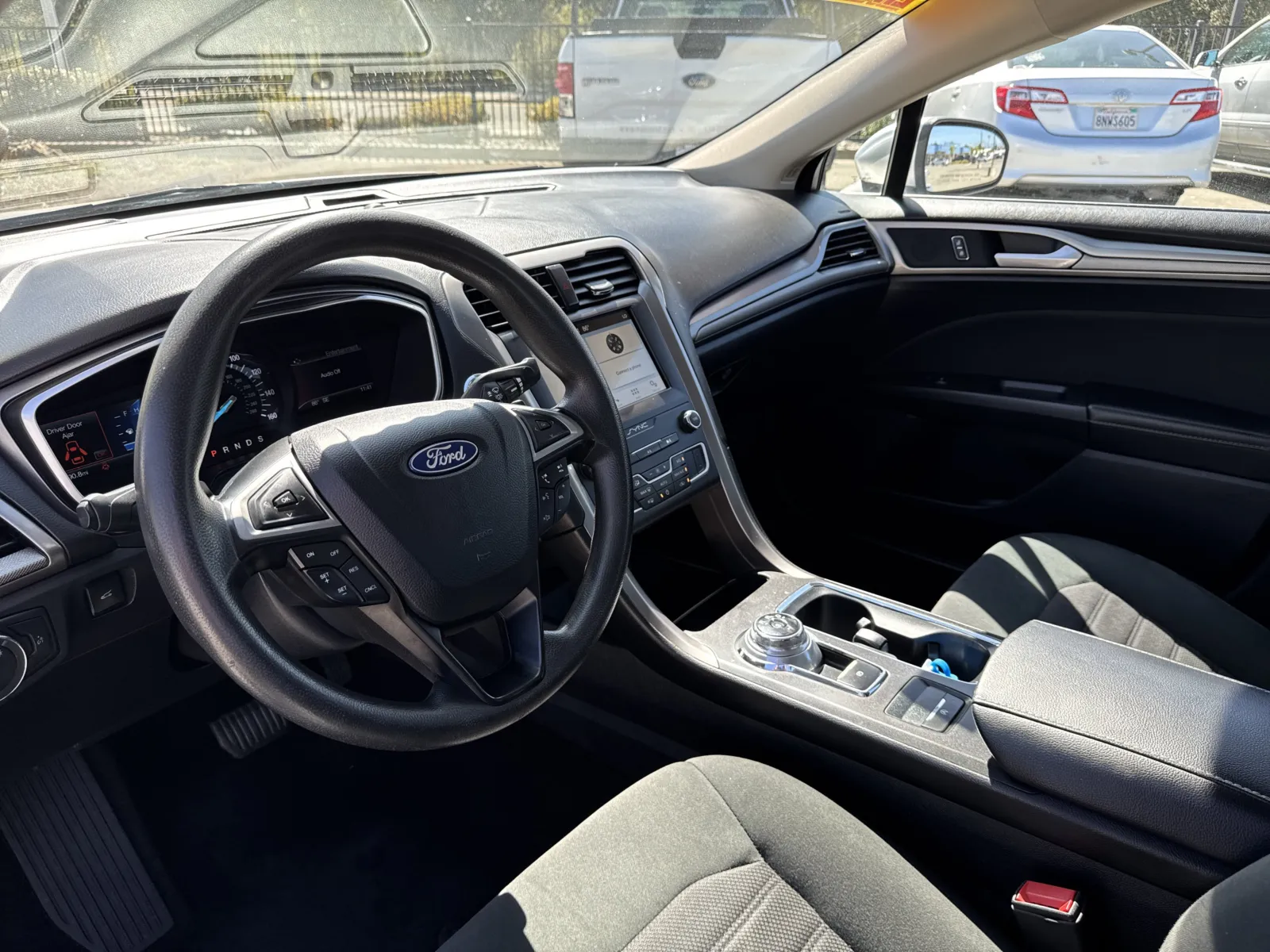 Ford Fusion photo 9