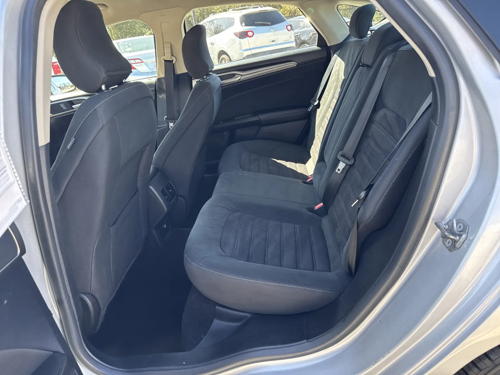 Ford Fusion photo 11