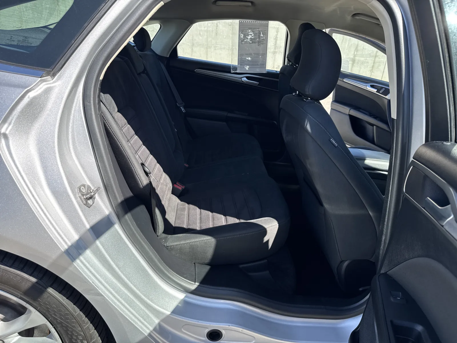 Ford Fusion photo 13