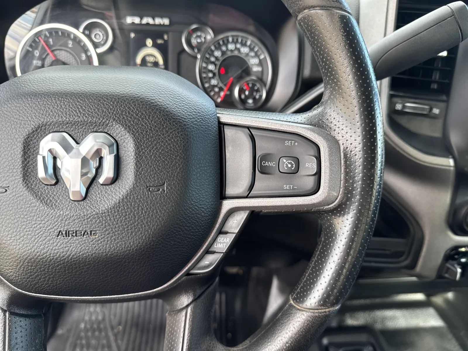 Ram 3500 photo 19