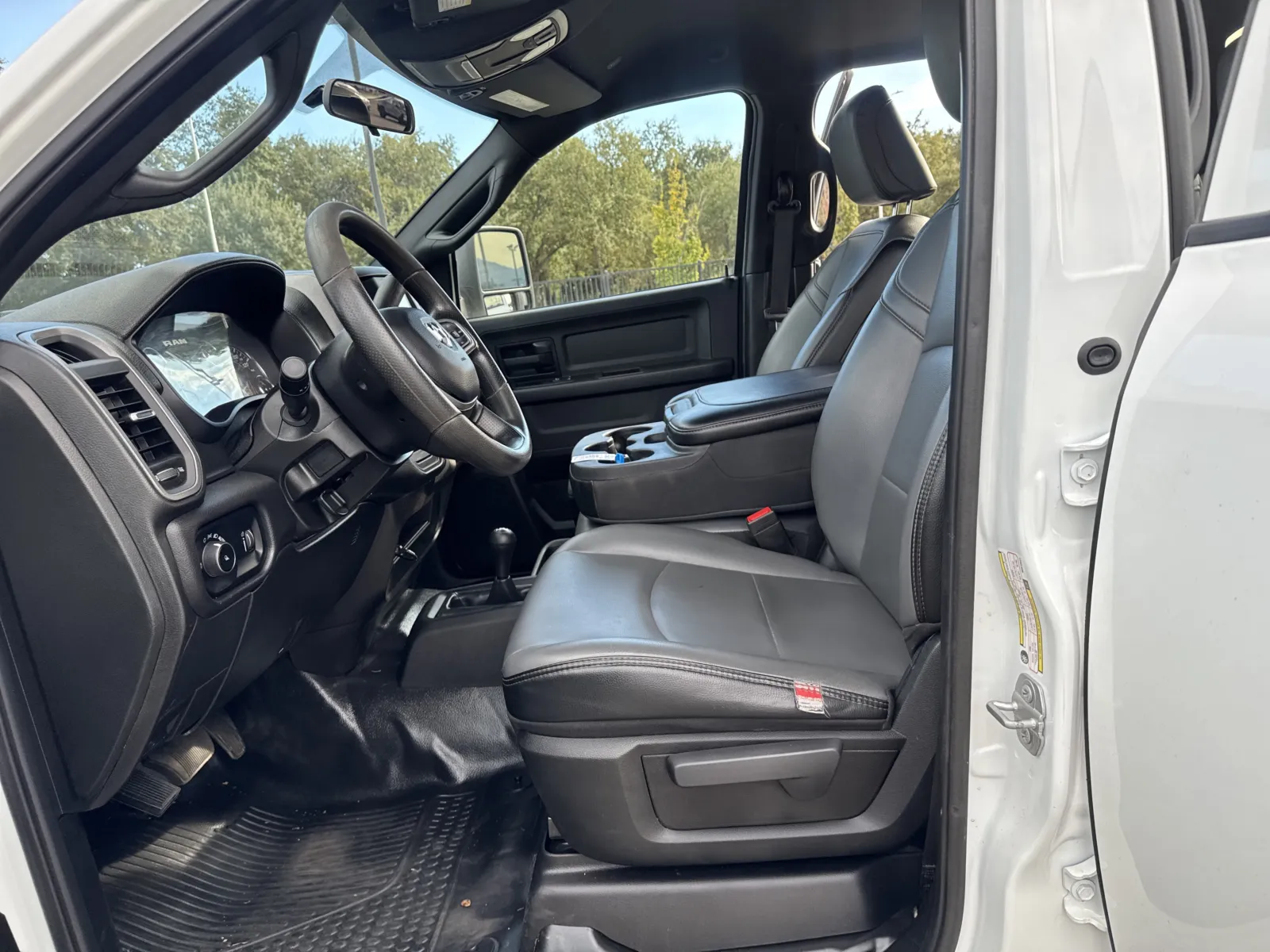 Ram 3500 photo 10