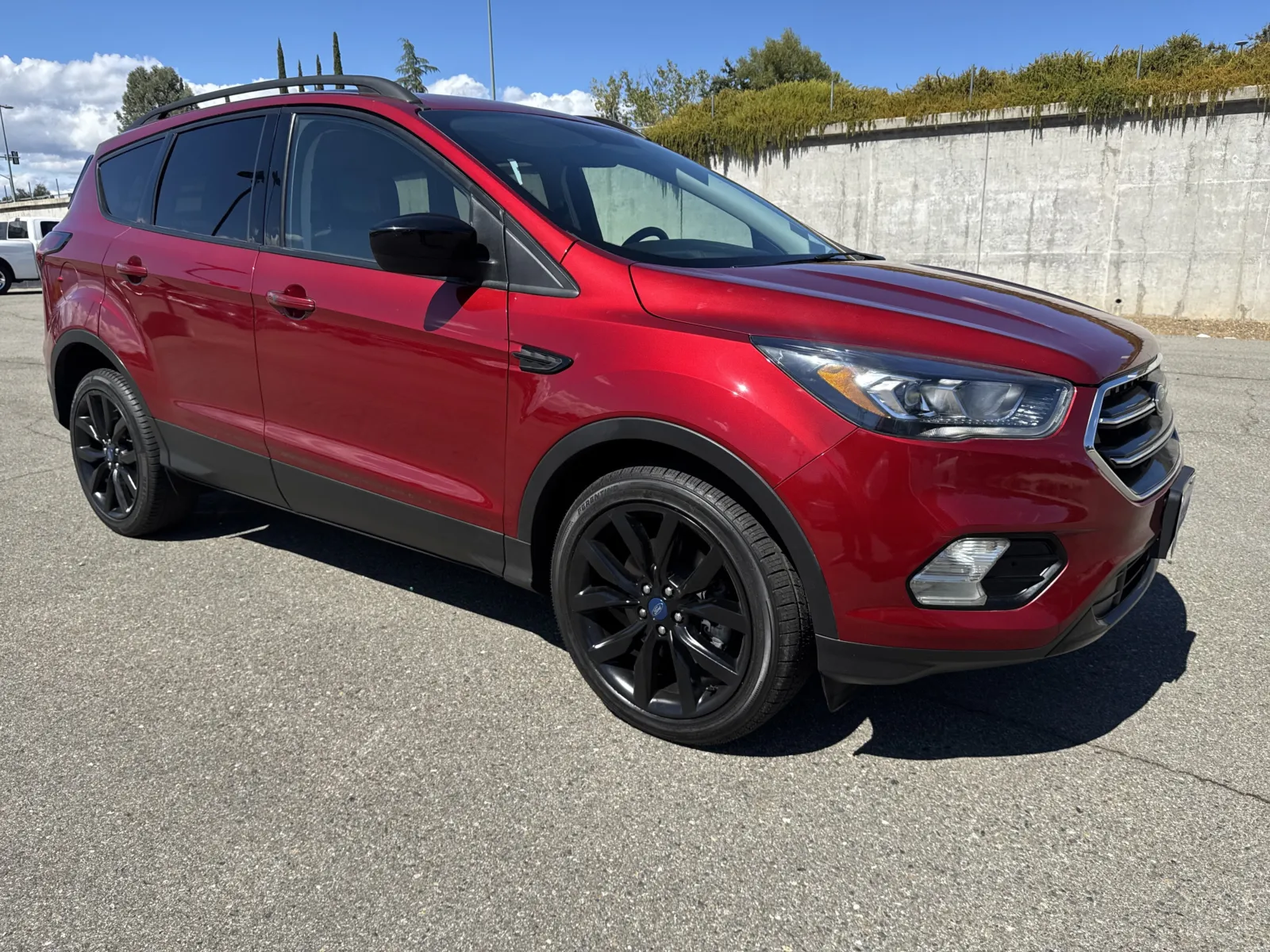 Red 2019 Ford Escape SE for sale in Redding, CA