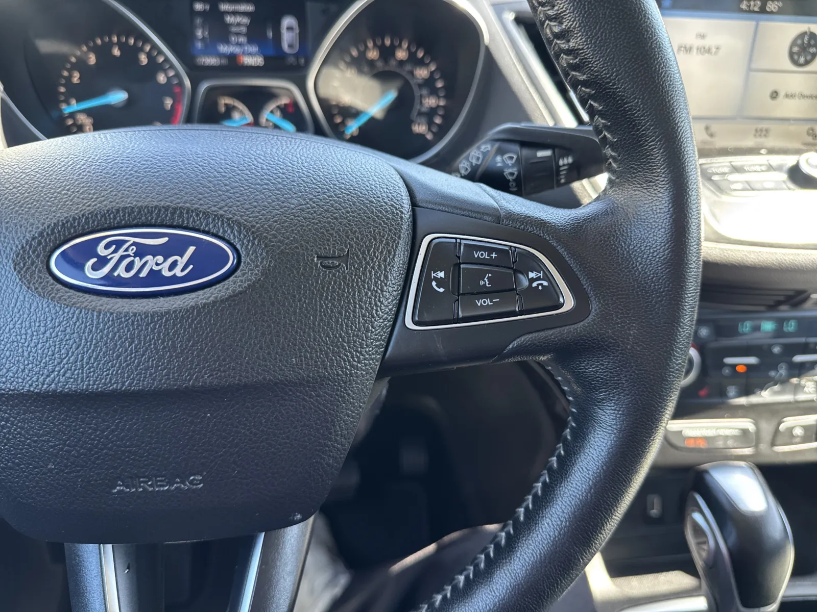 Ford Escape photo 19