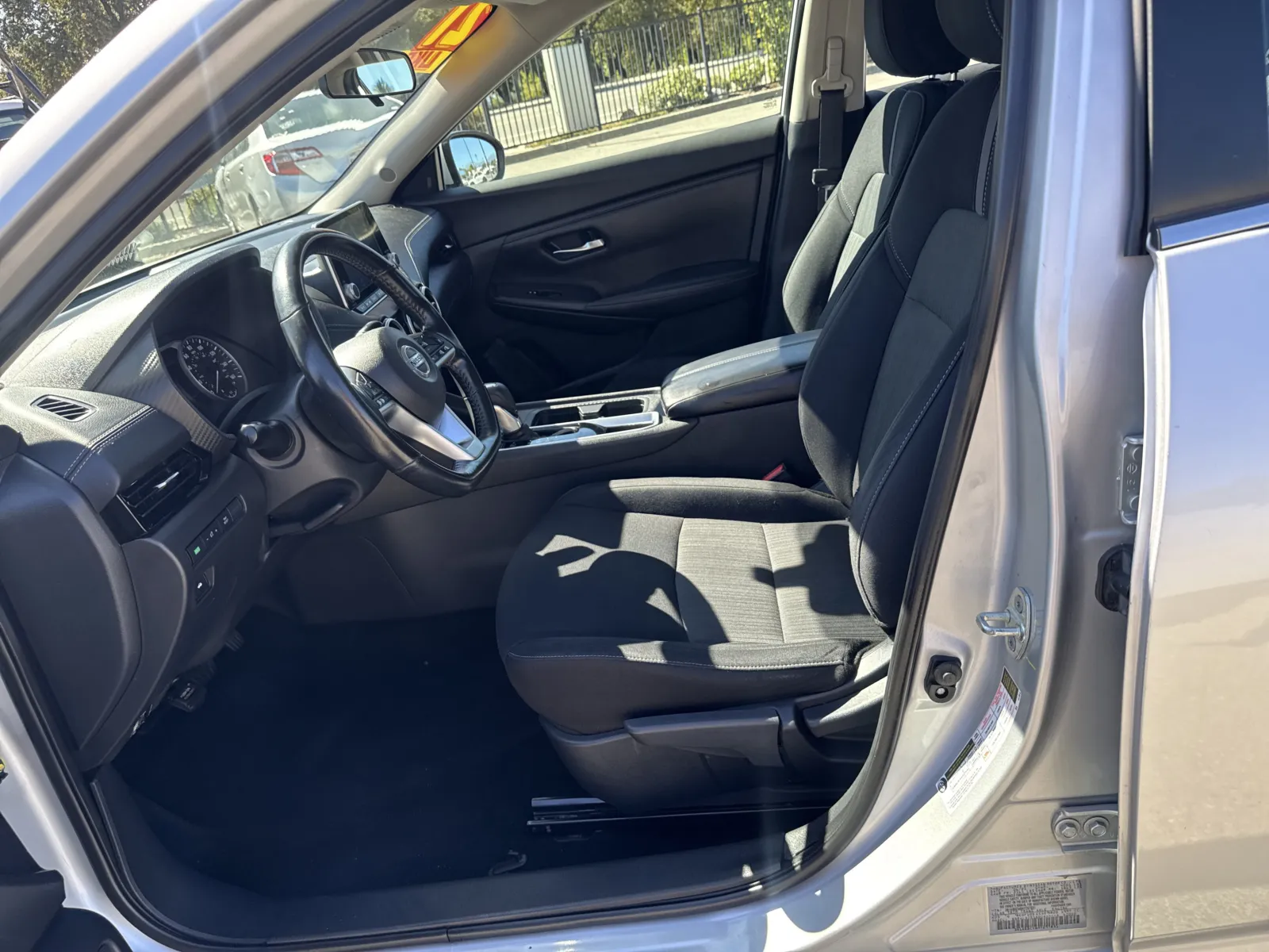 Nissan Sentra photo 10