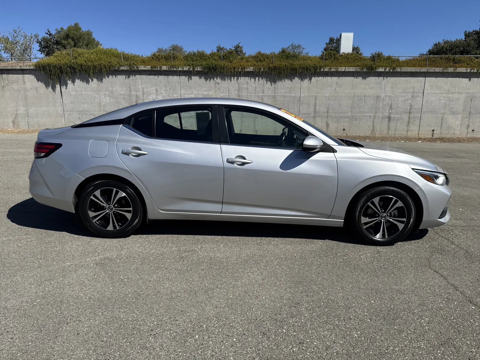 Nissan Sentra photo 8