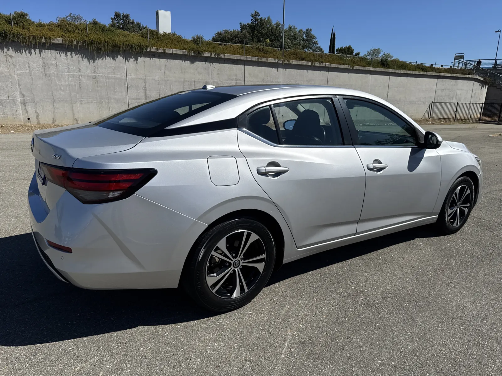Nissan Sentra photo 7