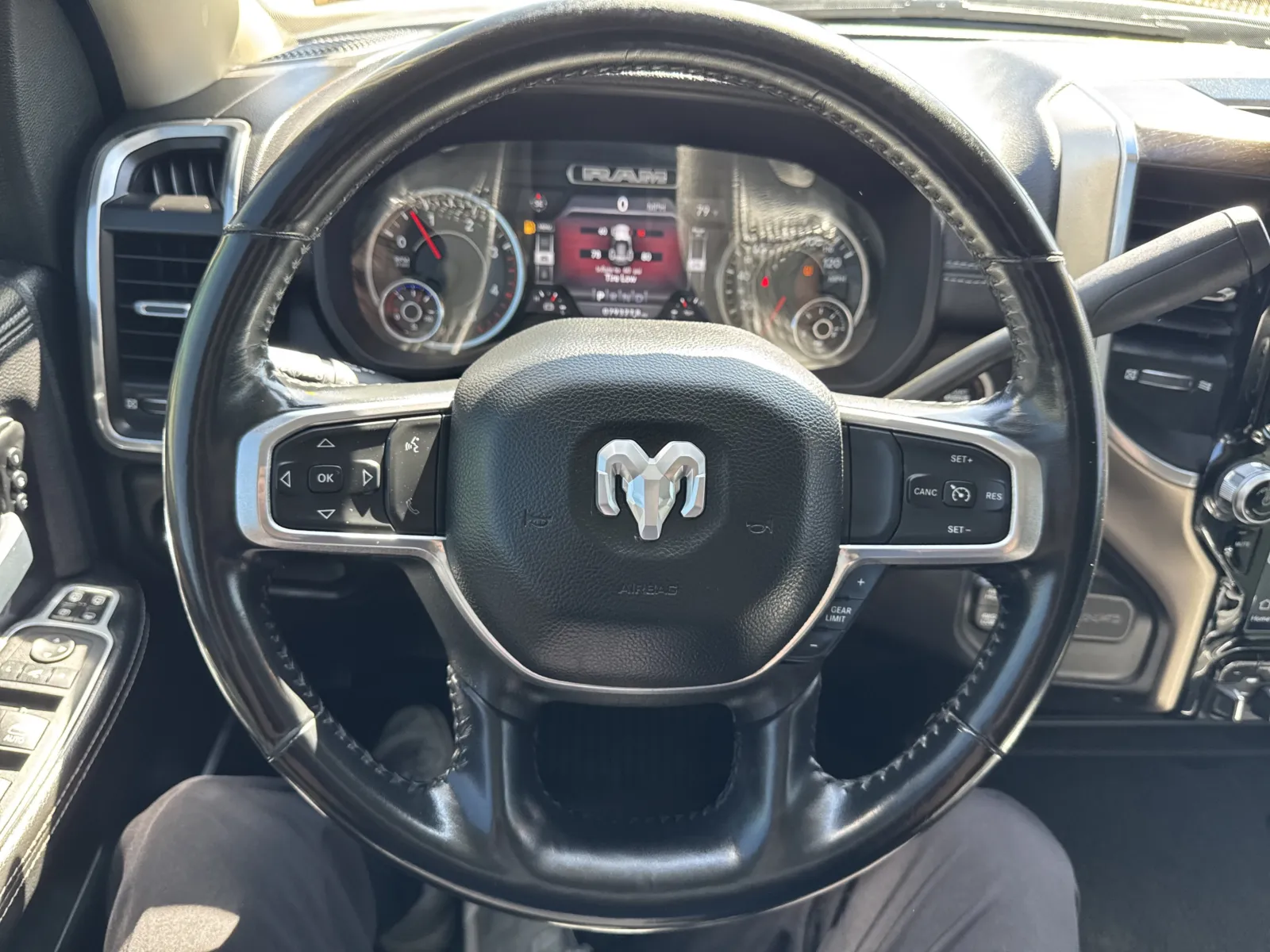 Ram 2500 photo 17