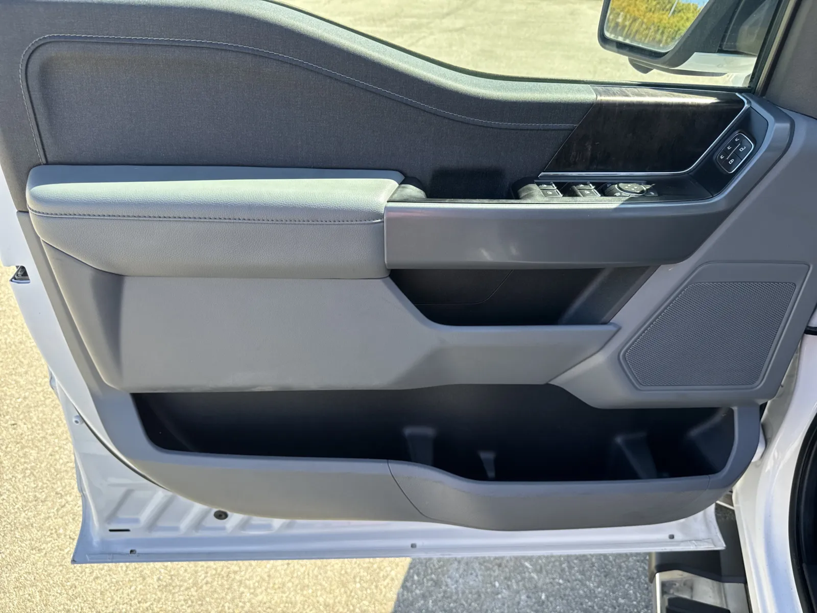Ford F-150 photo 14