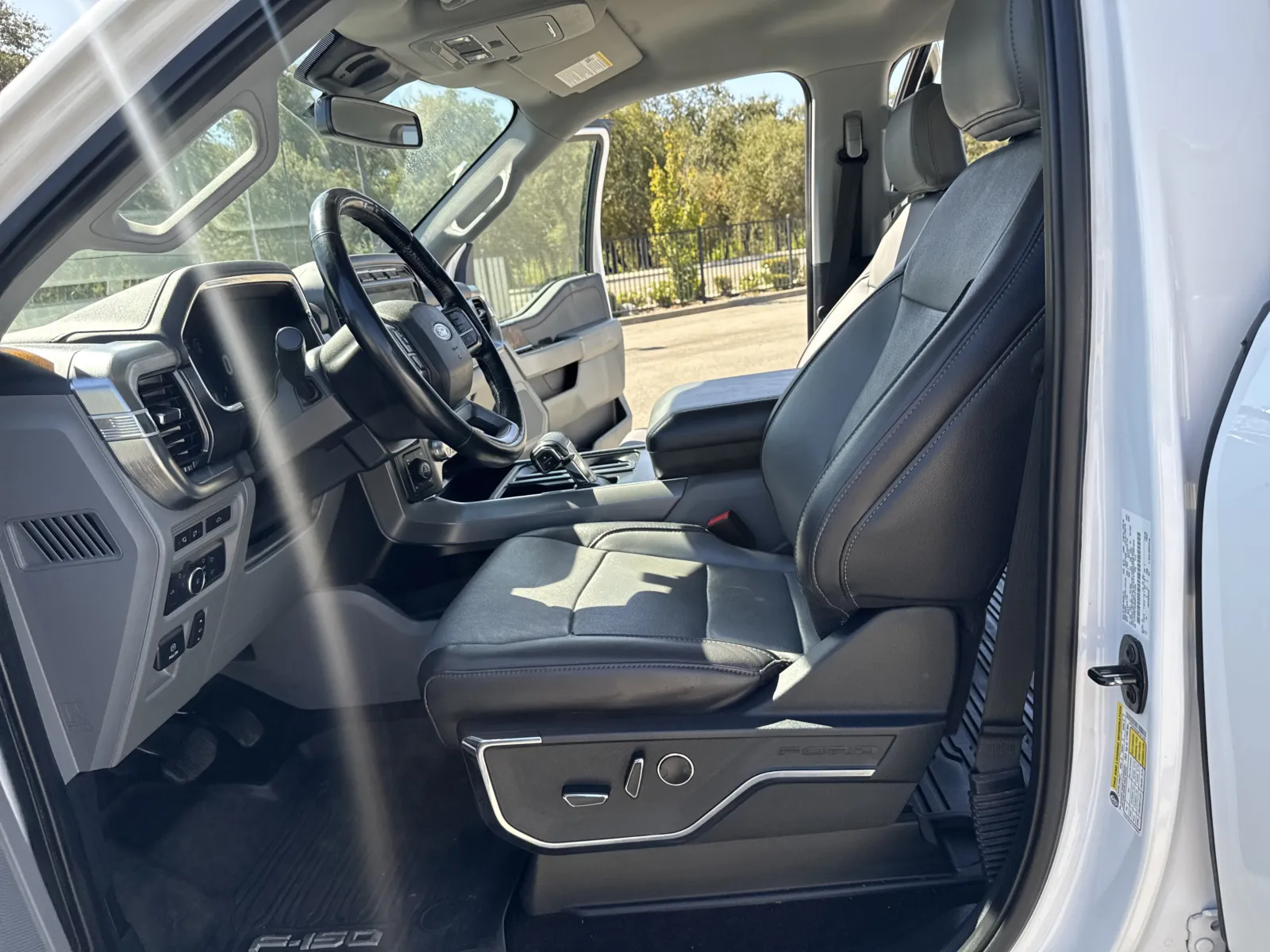 Ford F-150 photo 9