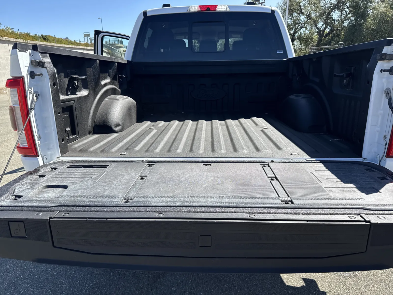 Ford F-150 photo 26