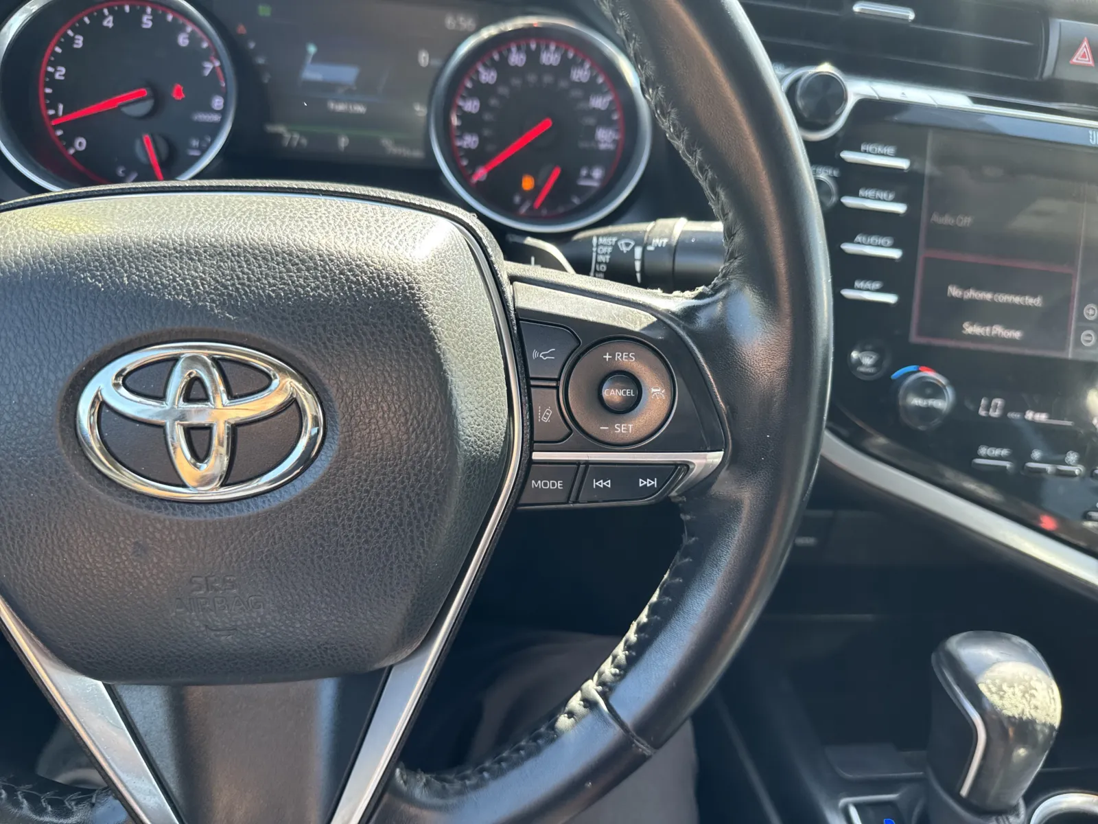 Toyota Camry photo 19