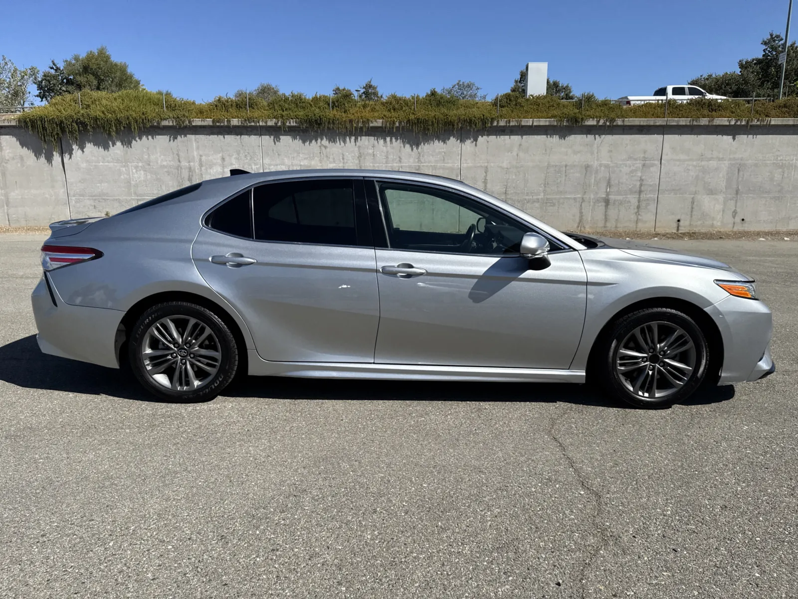 Toyota Camry photo 8
