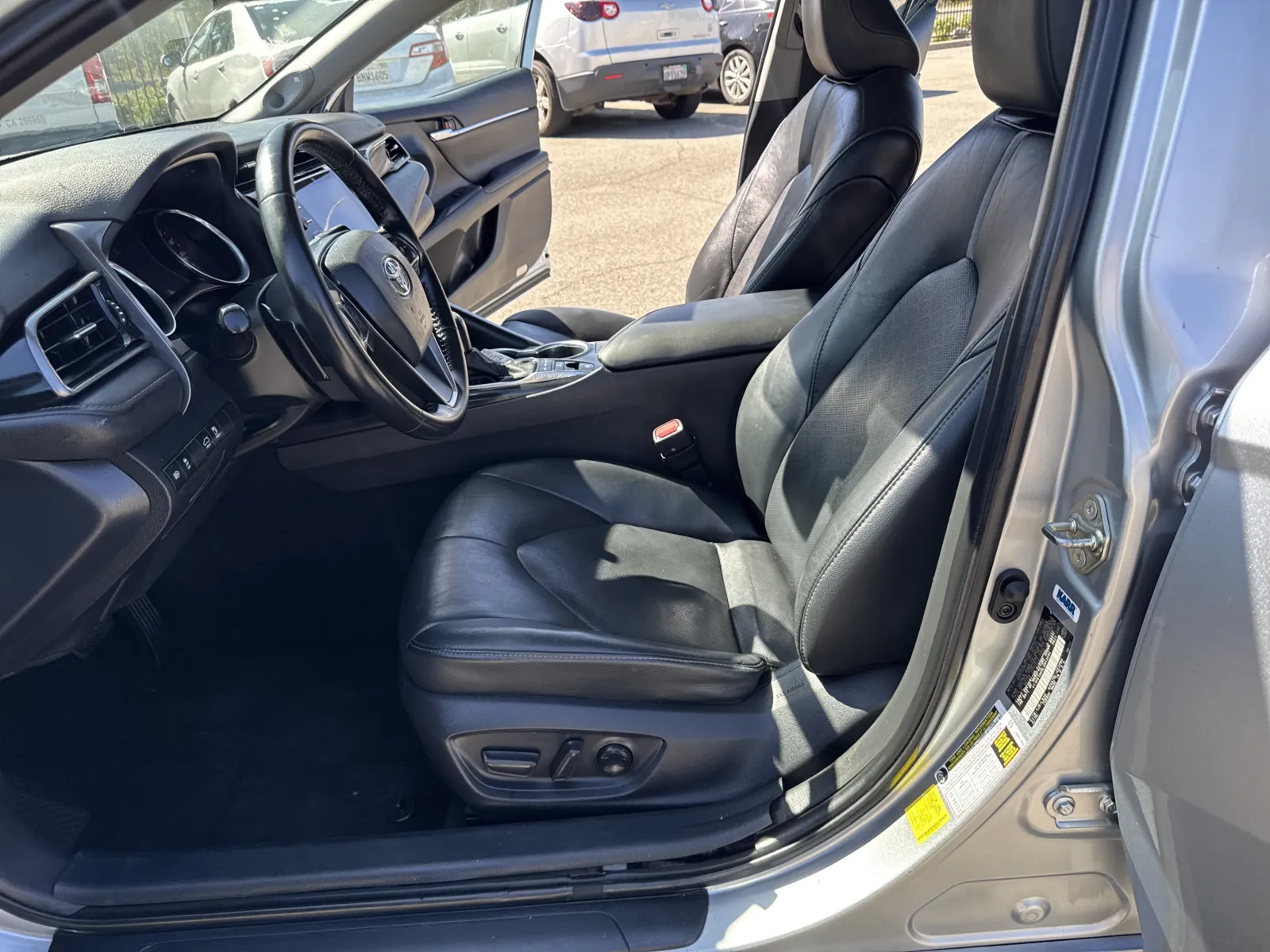 Toyota Camry photo 10