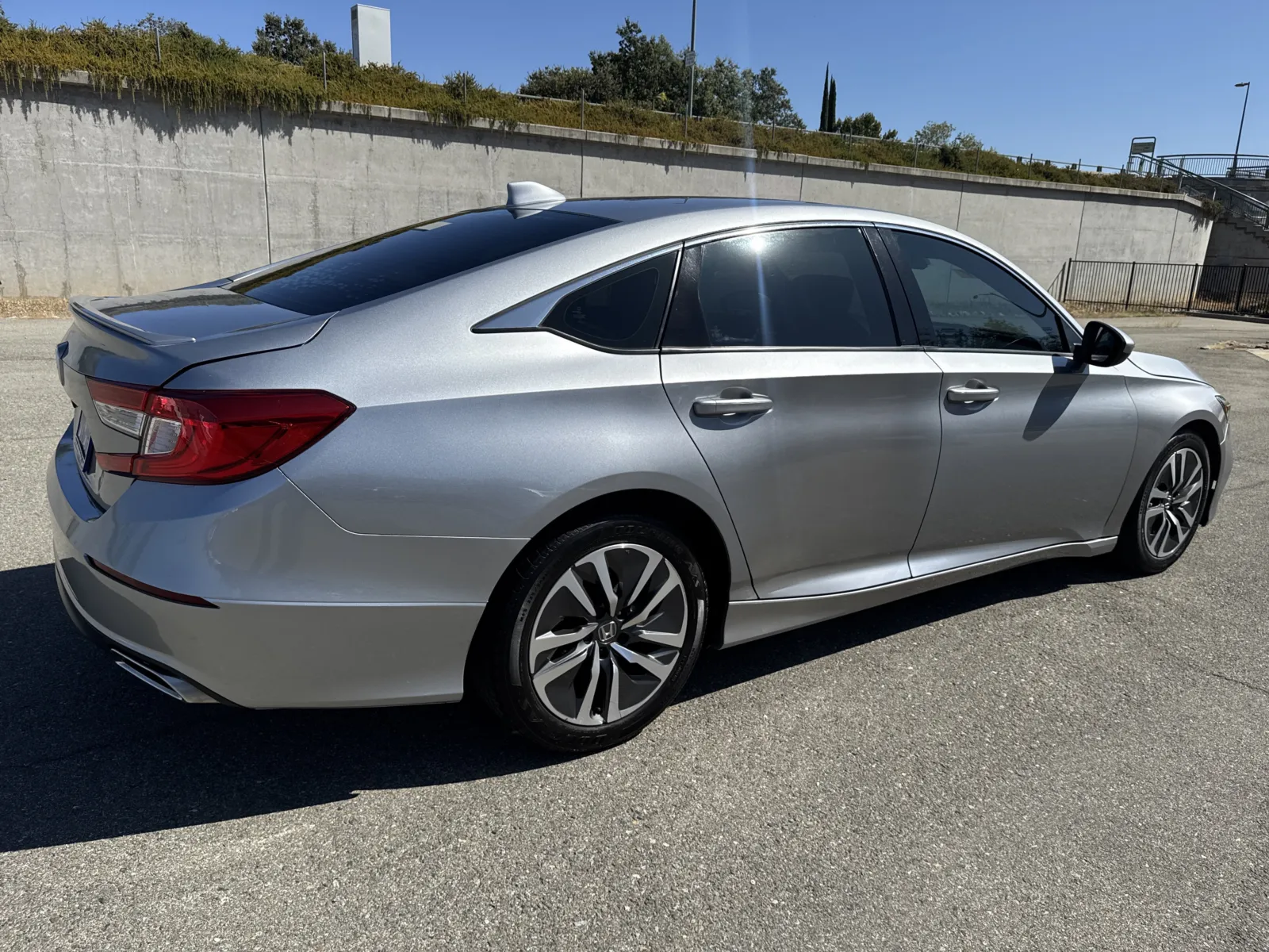 Honda Accord photo 7