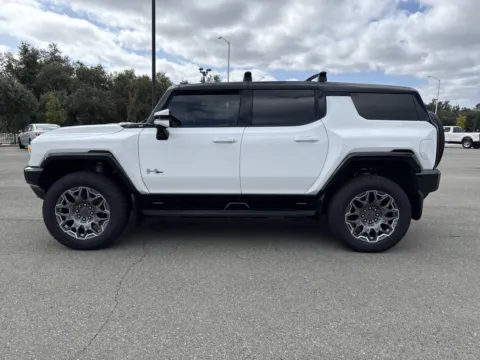More photos of 2025 GMC HUMMER EV SUV 3X at Park Marina Motors, CA
