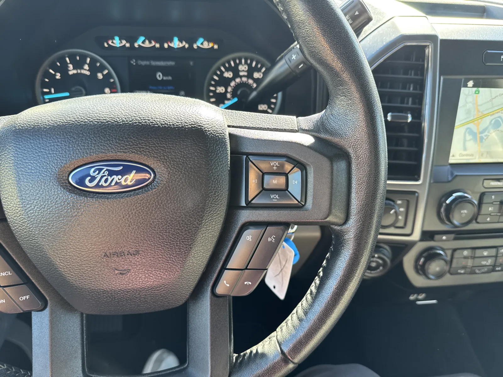 Ford F-150 photo 19