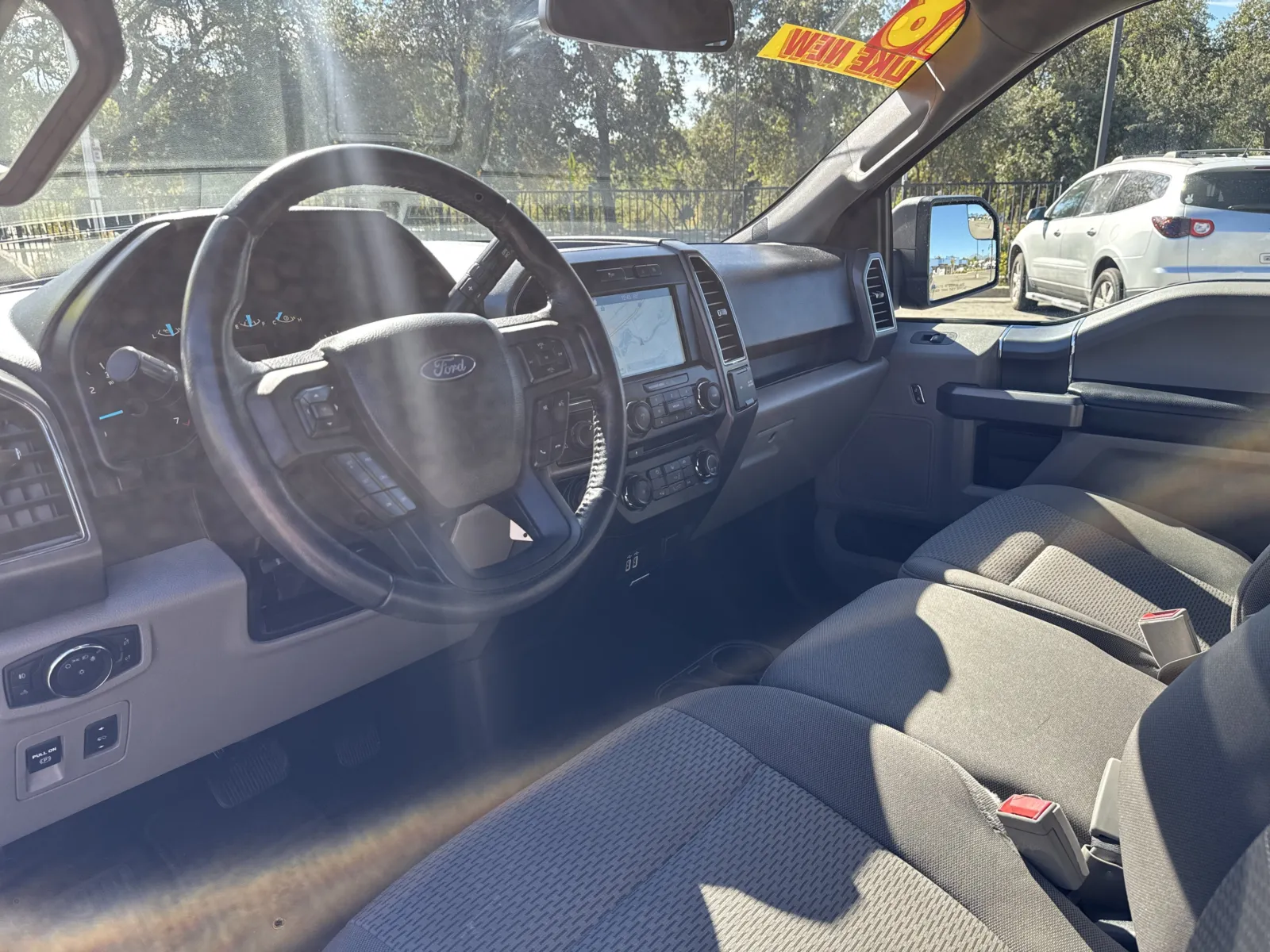 Ford F-150 photo 9