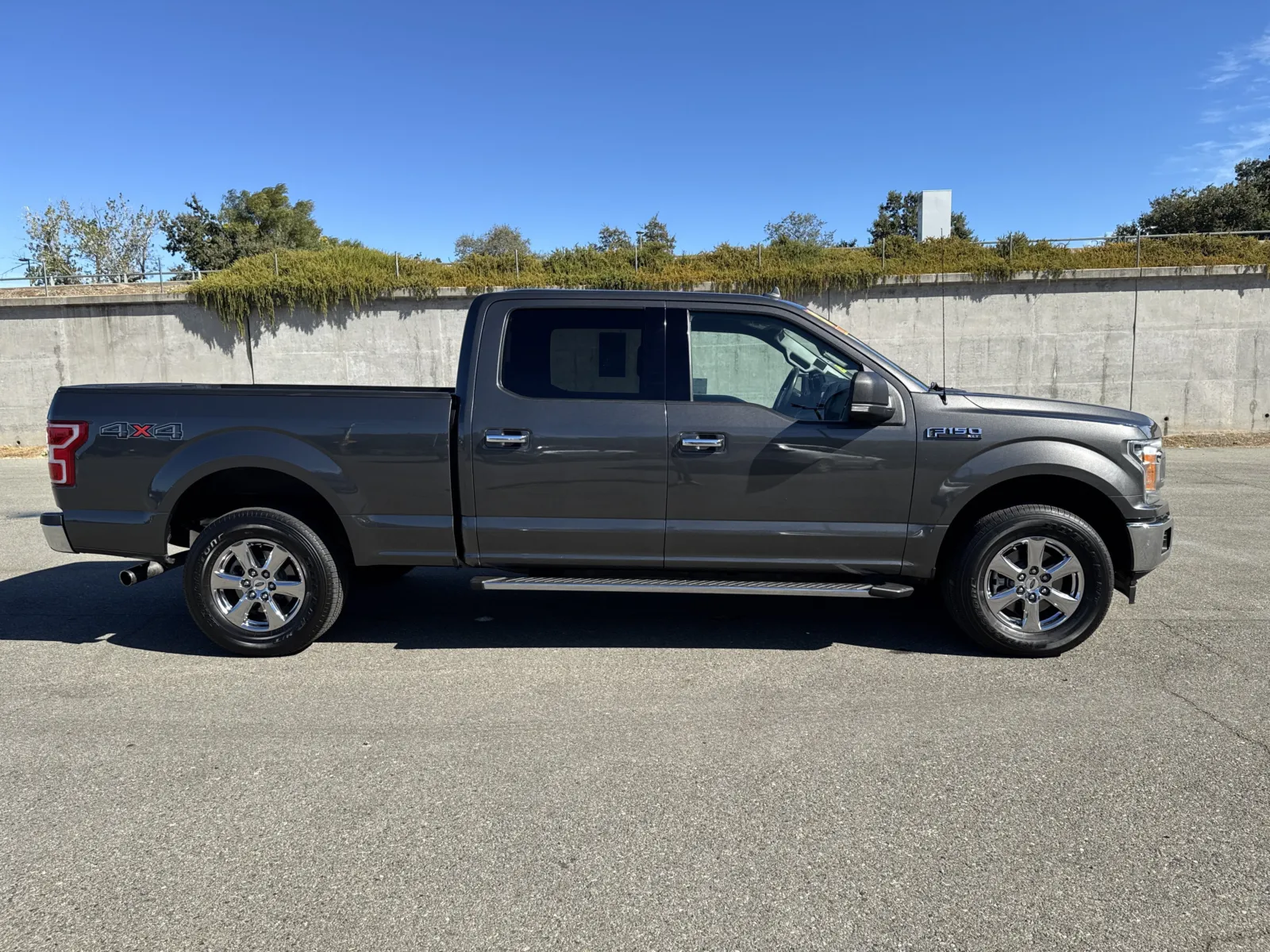 Ford F-150 photo 8