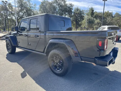 More photos of 2023 Jeep Gladiator Willys at Park Marina Motors, CA
