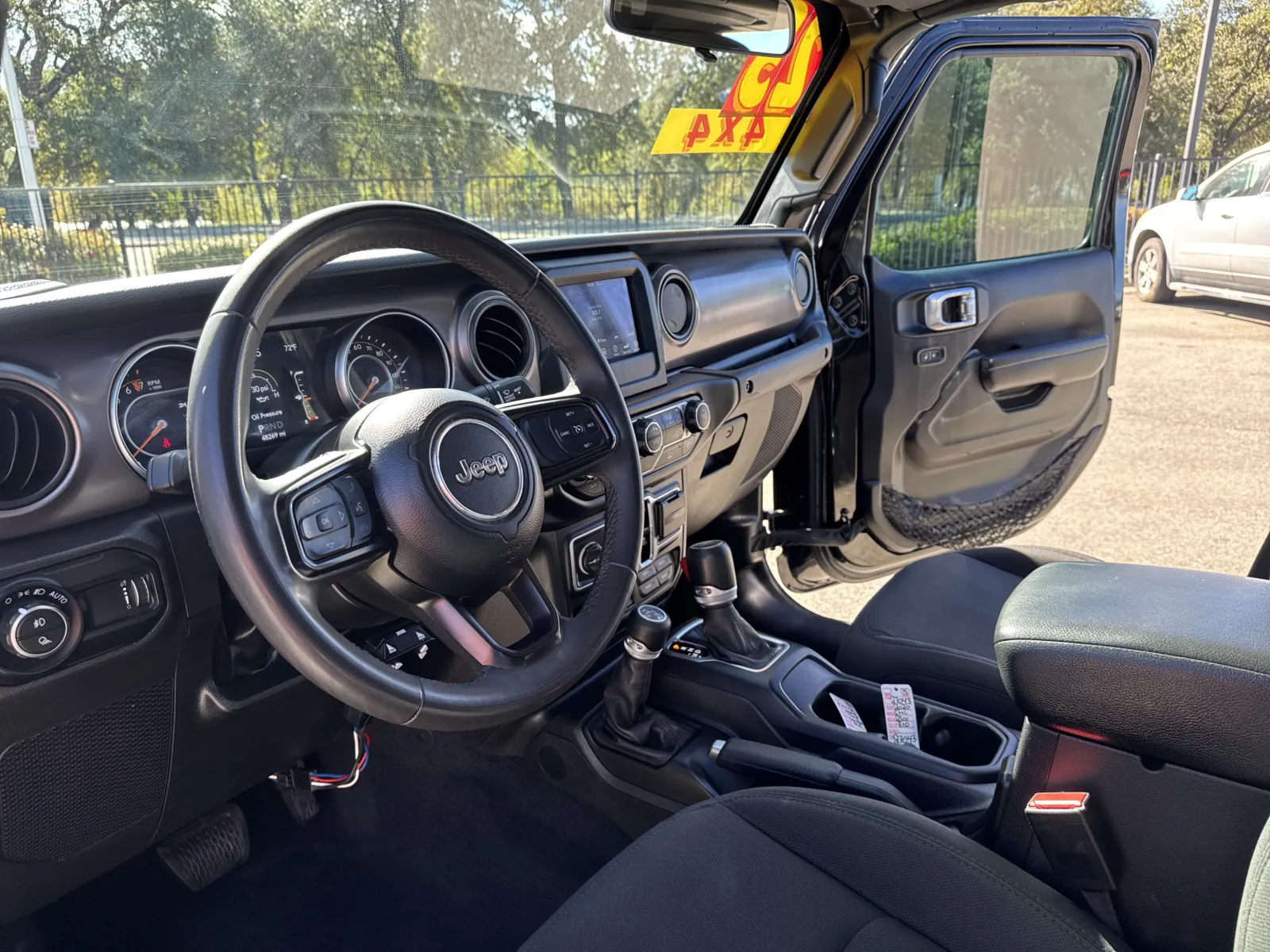 Jeep Gladiator photo 9
