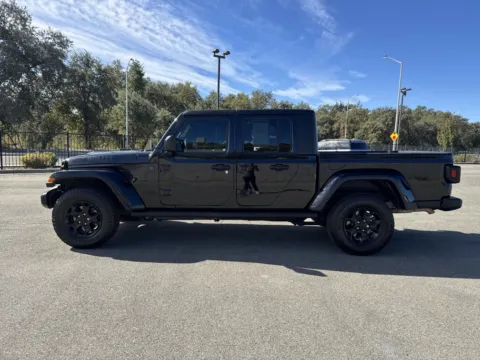 More photos of 2023 Jeep Gladiator Willys at Park Marina Motors, CA