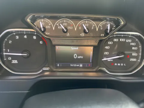 More photos of 2020 GMC Sierra 2500 HD SLE at Park Marina Motors, CA