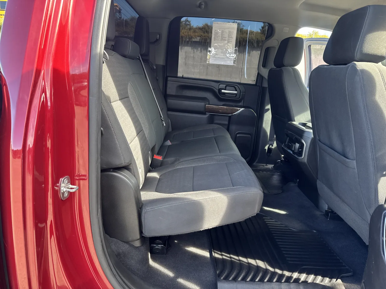 GMC Sierra photo 13