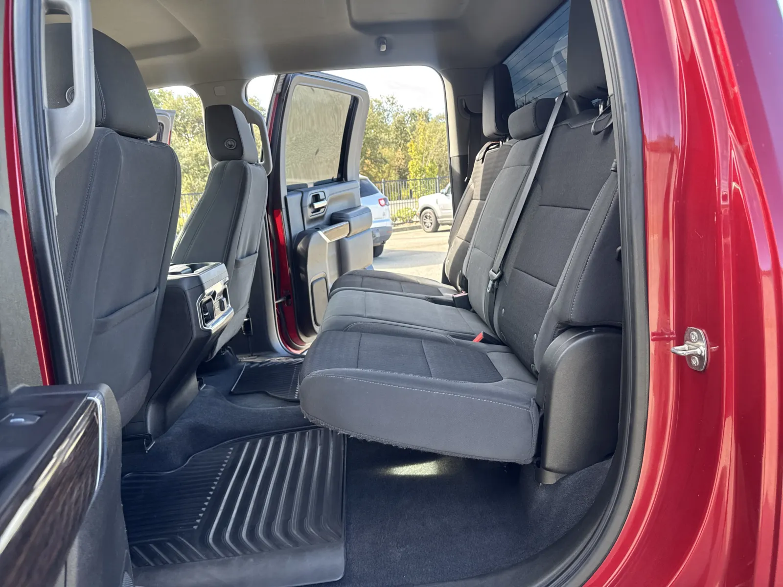 GMC Sierra photo 11