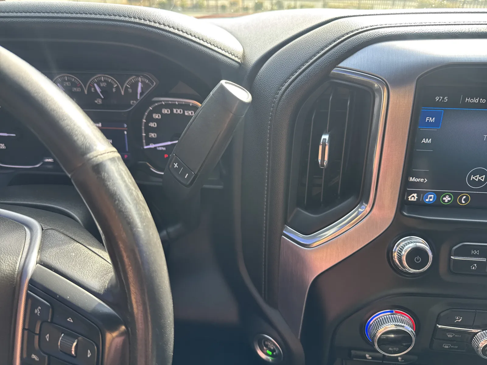 GMC Sierra photo 20