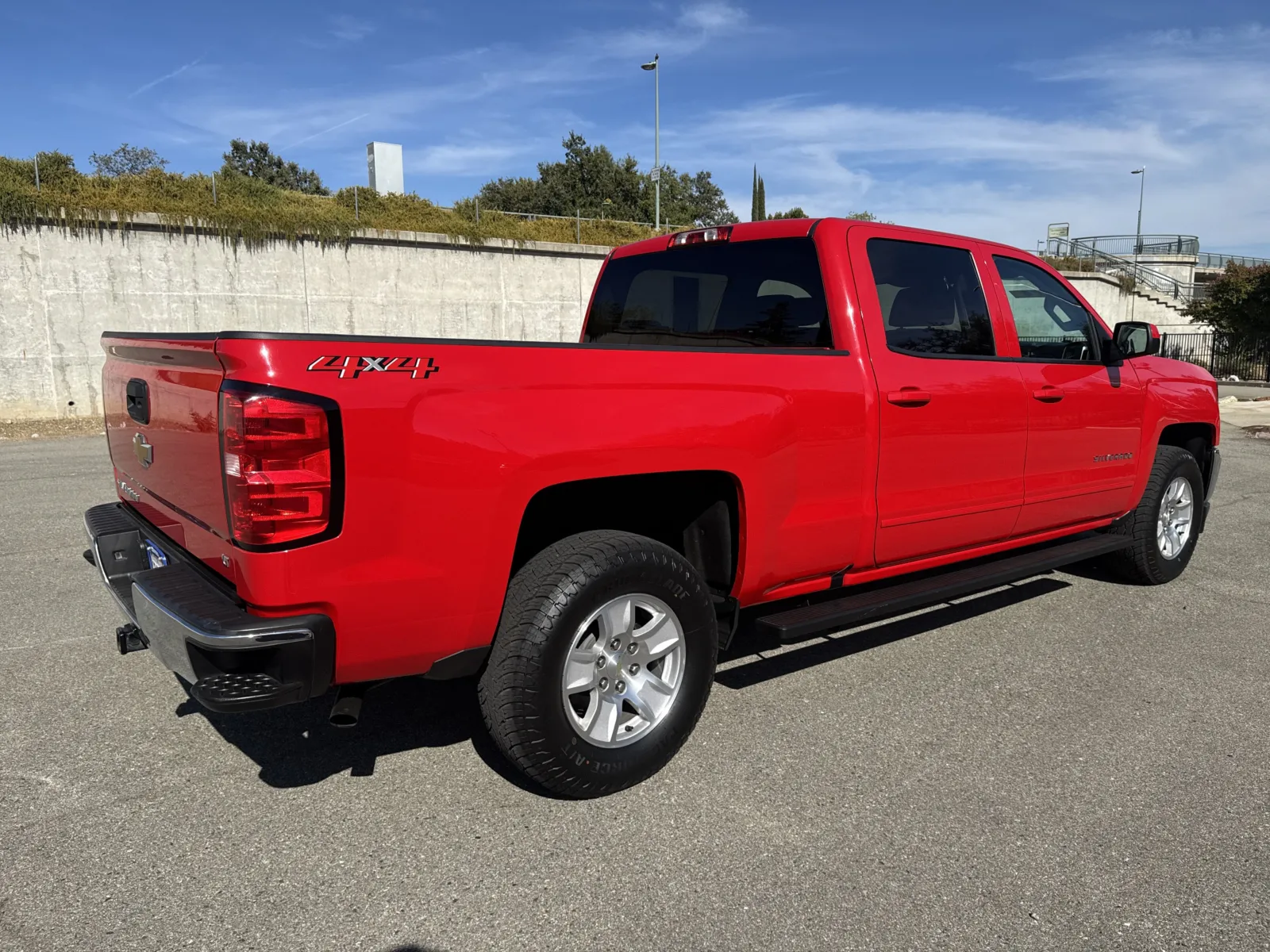 Chevrolet Silverado photo 7