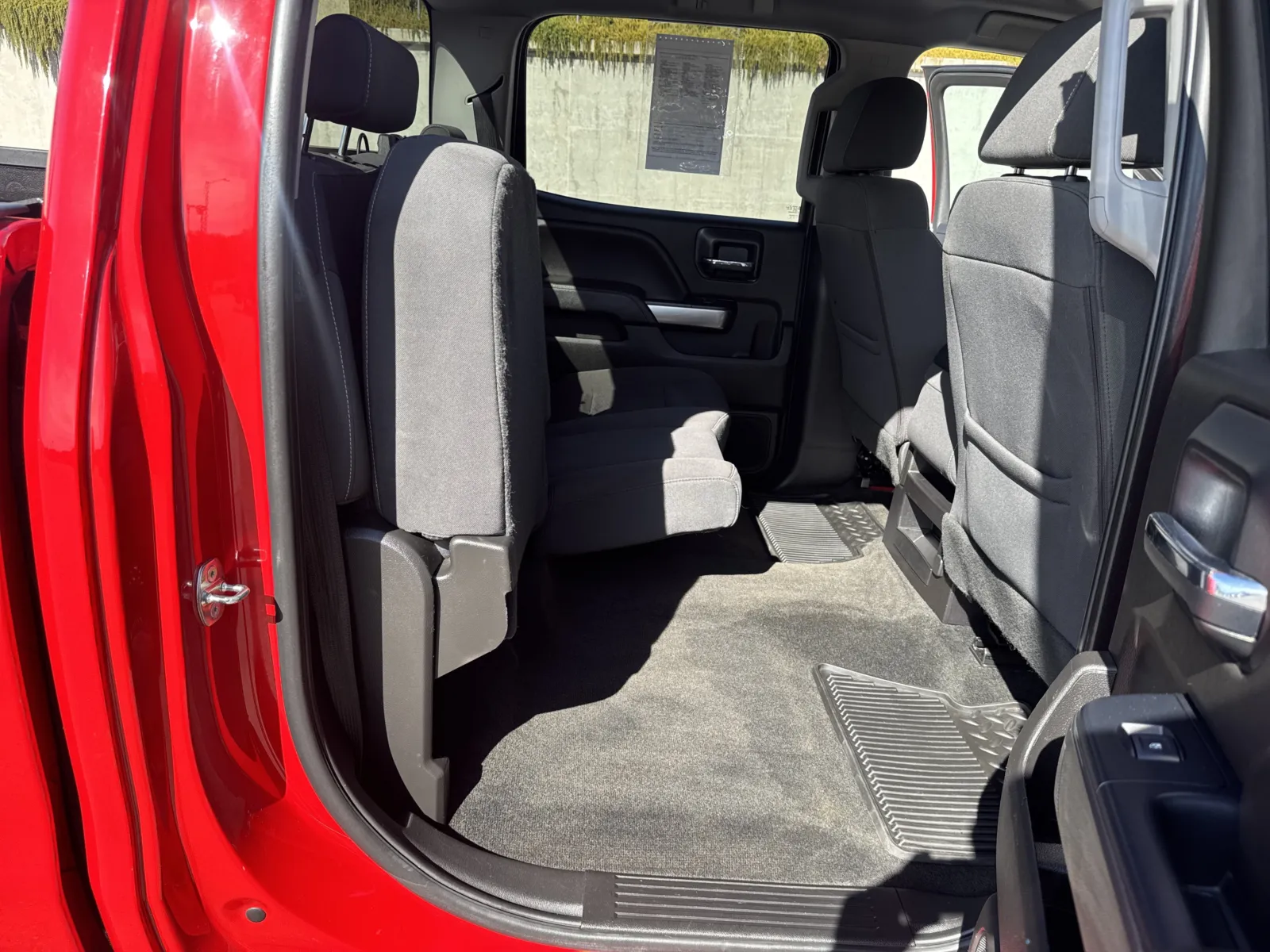 Chevrolet Silverado photo 13