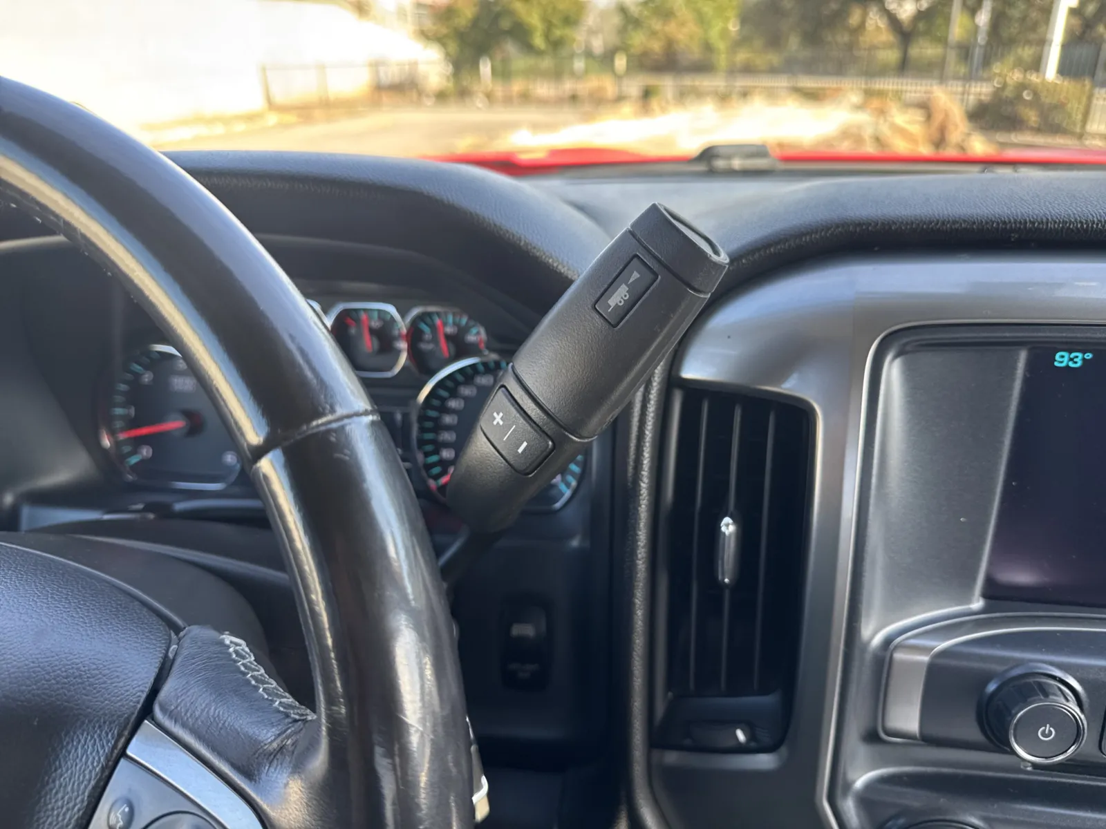 Chevrolet Silverado photo 20