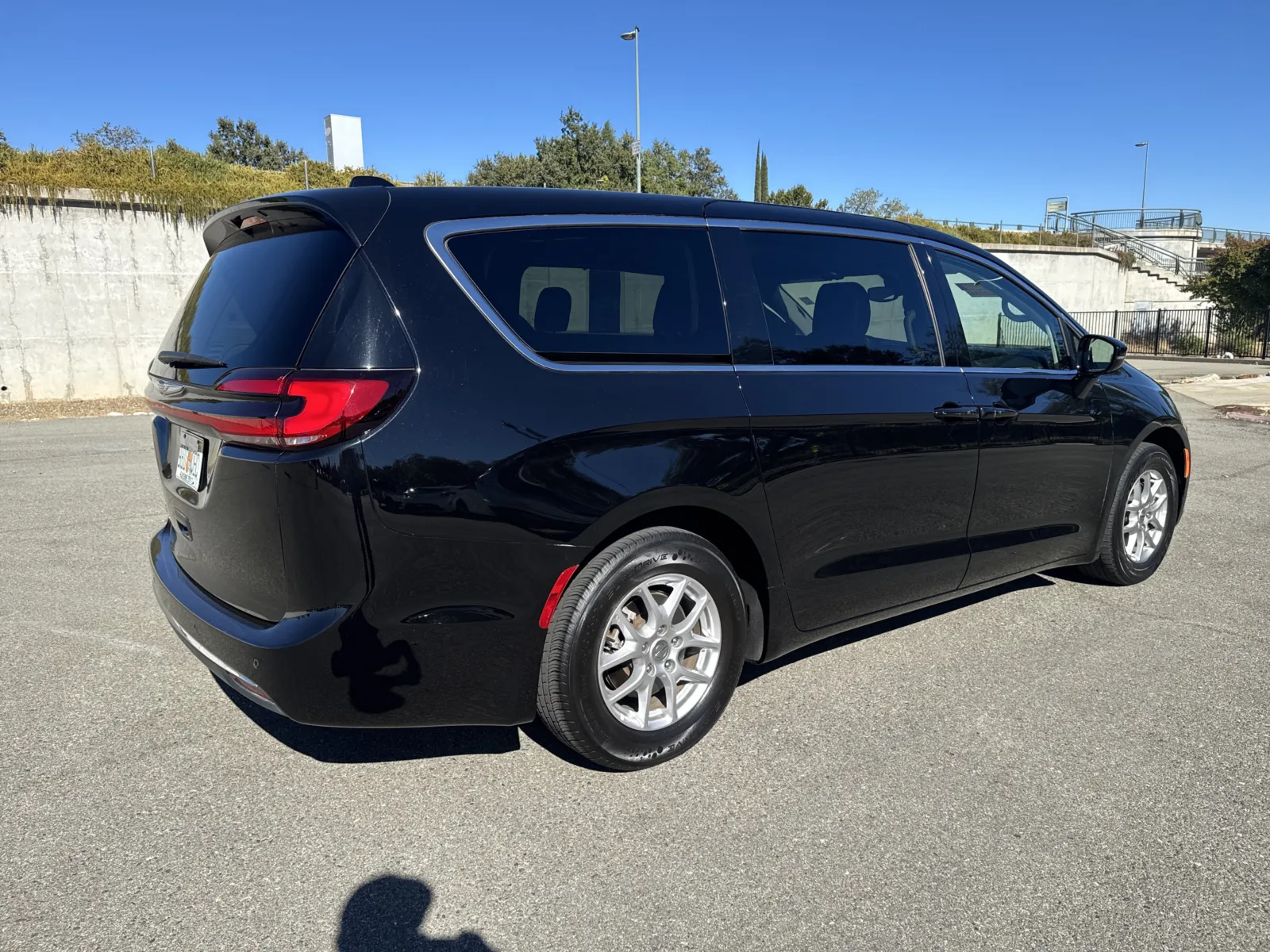 Chrysler Pacifica photo 7