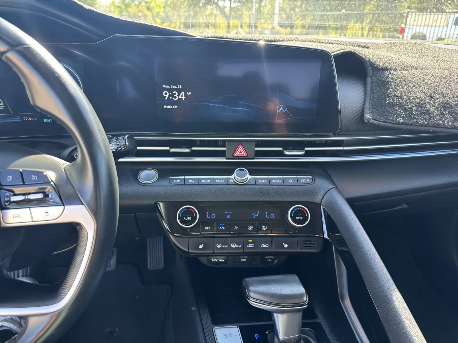 Hyundai Elantra photo 21